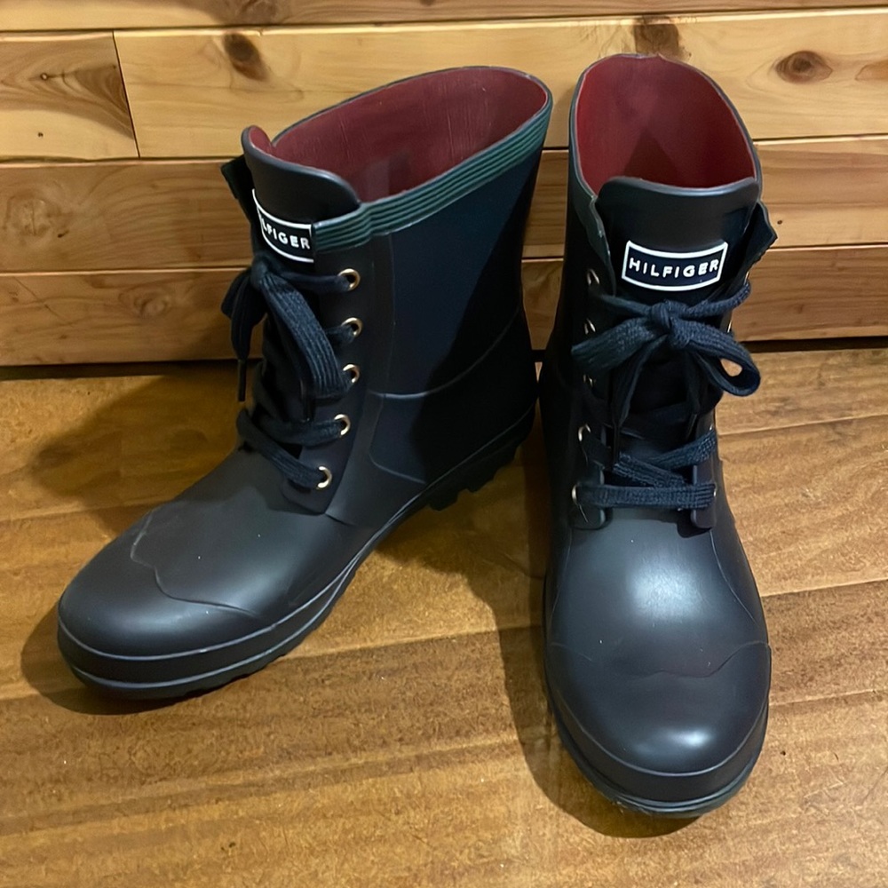 Rain boot